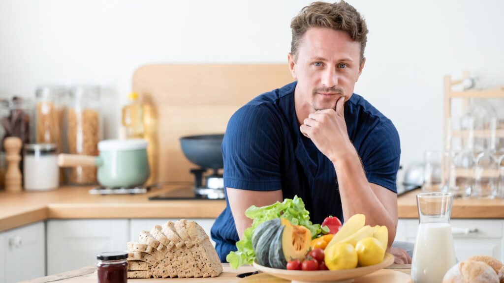 Jak zrobić dietetyczne śniadanie, jak mężczyzna na zdjęciu?